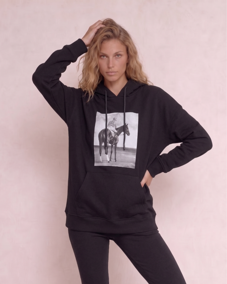 Kapşonlu Baskılı Siyah Sweatshirt