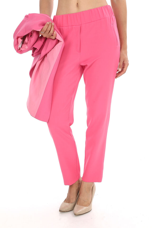Kadın Beli Lastikli Rahat Kesim Cepsiz Kumaş Pantolon - PEMBE