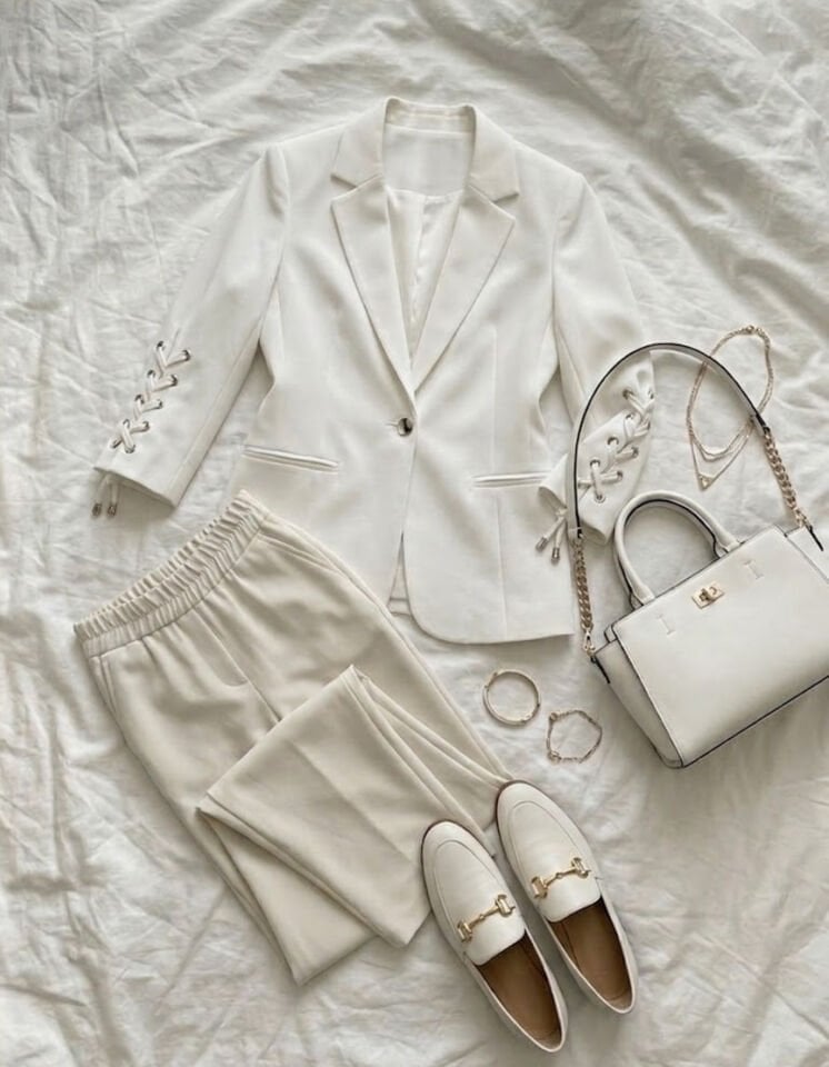 Dina Yarım Kol Blazer Ceket & Pantolon Takım - BEYAZ