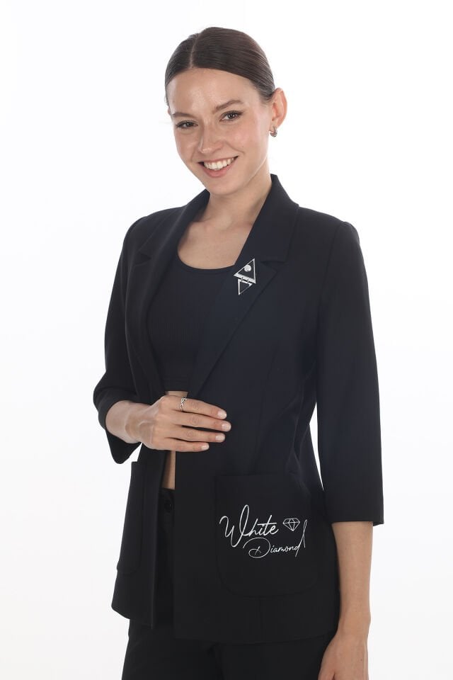 Cep Detaylı Broşlu Ceket